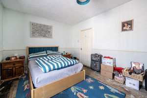Bedroom- click for photo gallery